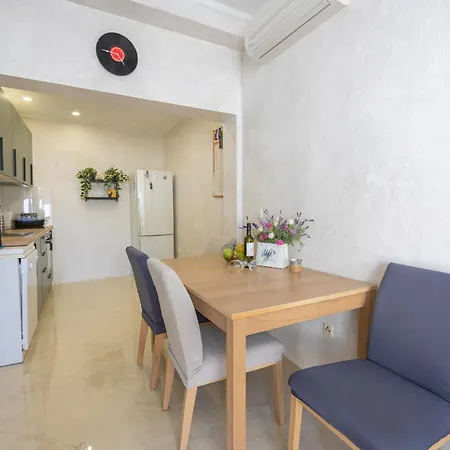 Fontana Appartamento Baška Voda