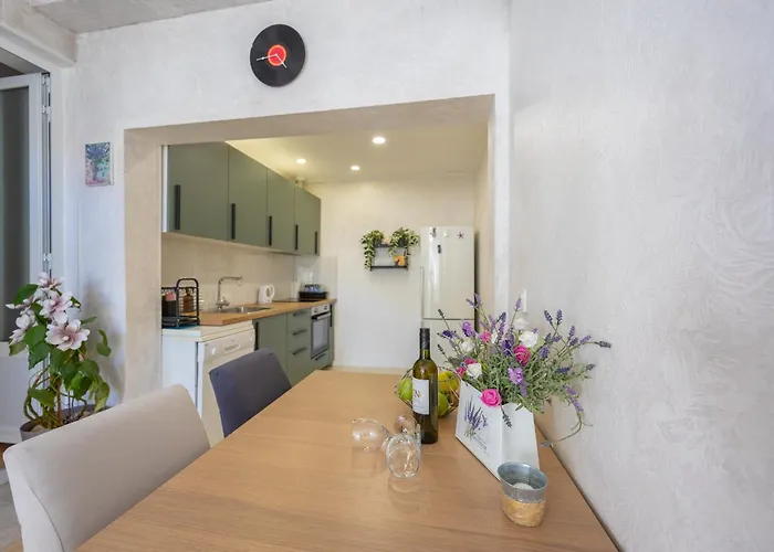 Fontana * Baška Voda